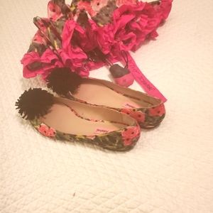 Shoes and matching umbrella set